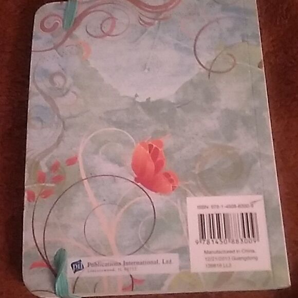 Gift Bundle   - Picture 3 of 9